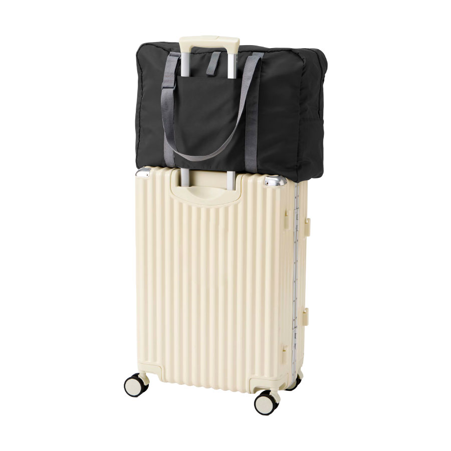 小さくたためて大容量に使えるキャリーオンバッグ 45L｜全4カラー