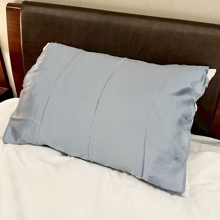 ポーチ付きシルク枕カバー｜全2カラー