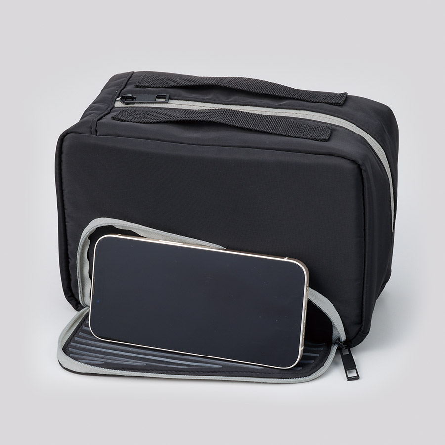 スマホが立てられるクーラーランチポーチ｜全2カラー